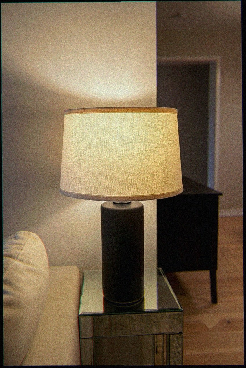 The Art of the Bedside Vignette: Soft Geometry and Natural Weaves
