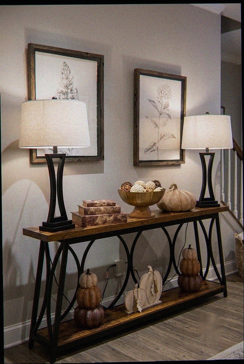 The Art of the Bedside Vignette: Soft Geometry and Natural Weaves