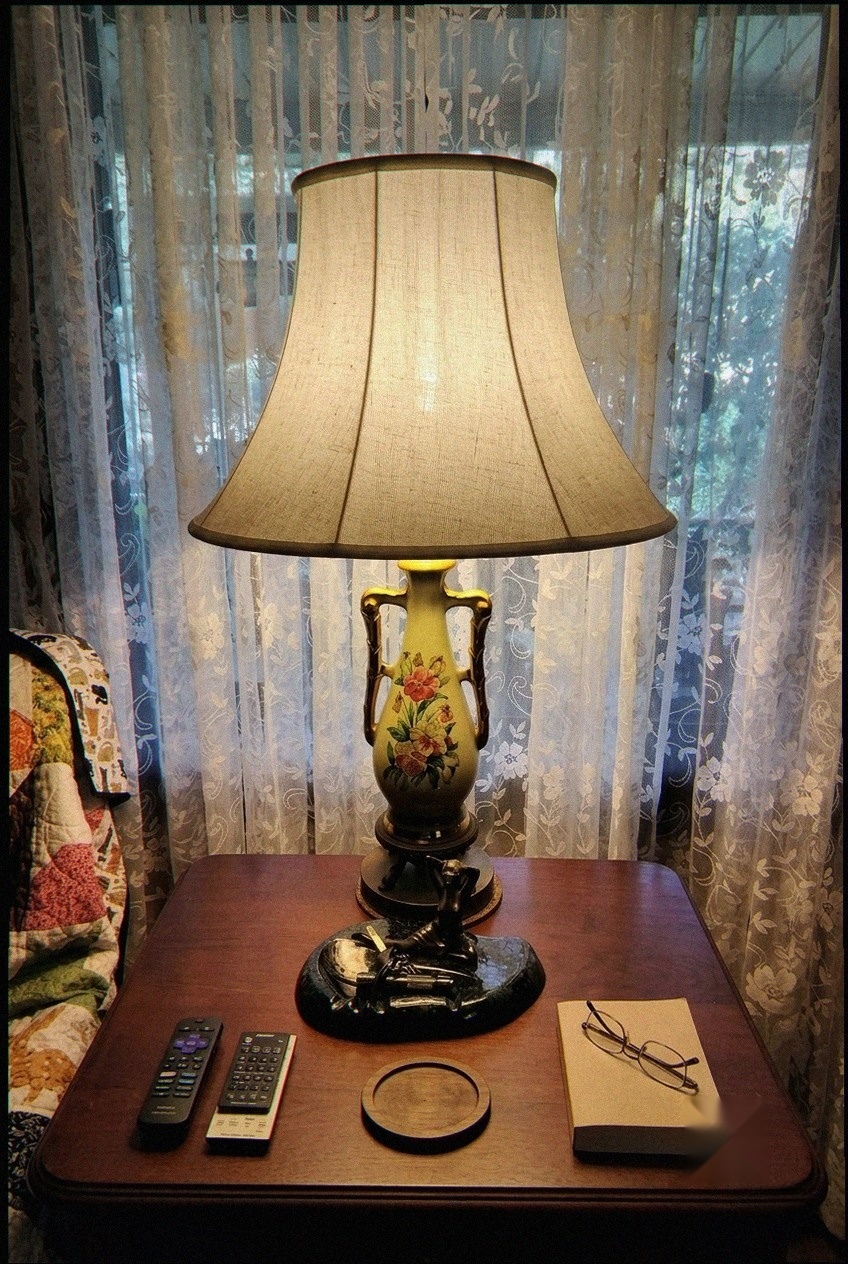 The Art of the Gentle Flare: Styling a Classic Linen Bell Lamp Shade