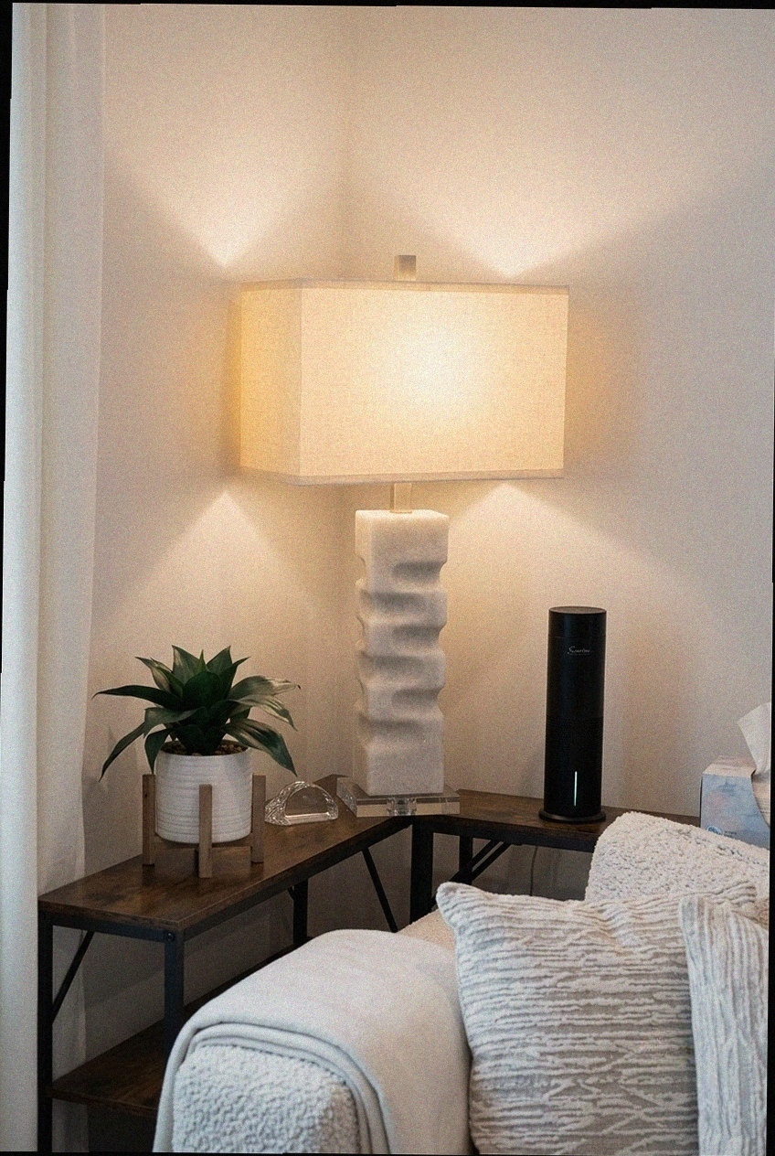 Proportion and Texture: Mastering Nightstand Illuminations