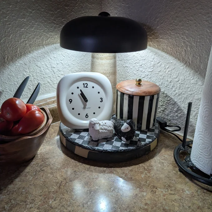 Sculptural Serenity: How to Style an Organic Stone Nightstand for Modern Bedrooms